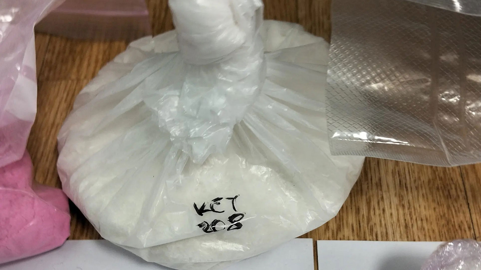 Συνελήφθη ιδιοκτήτης ταξί που διακινούσε κοκαΐνη, MDMA και κεταμίνη-2