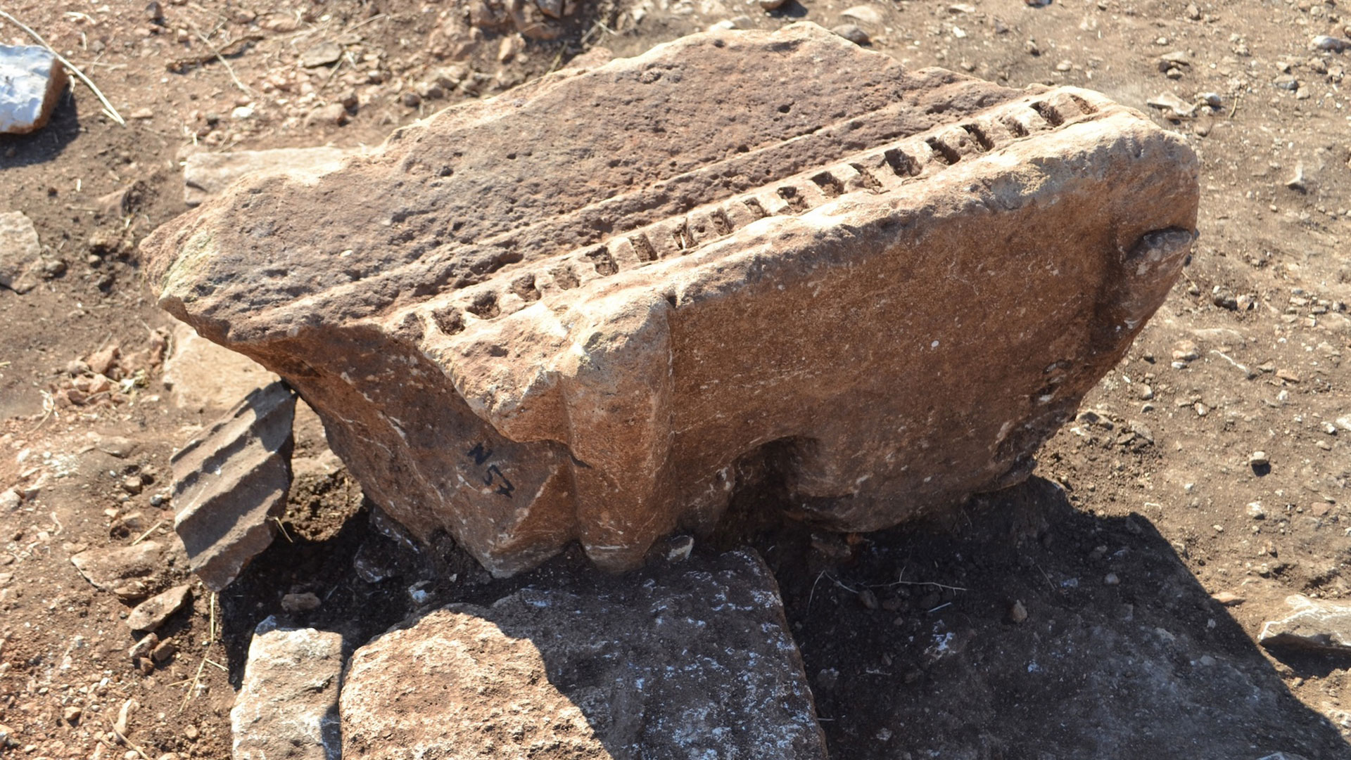 Λευκάδα: Στο φως το πρώτο αρχαίο θέατρο των Ιονίων νησιών-10