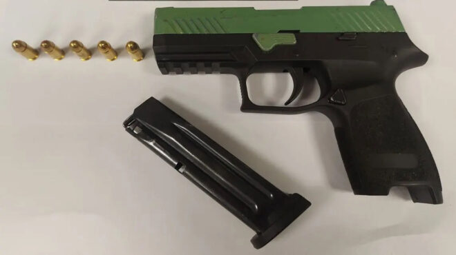 συνελήφθη-35χρονος-με-πιστόλι-εχει-κα-563569990