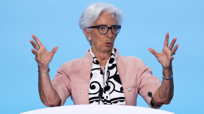 εβδομη-μείωση-επιτοκίων-από-εκτ-στη-σκ-563571973