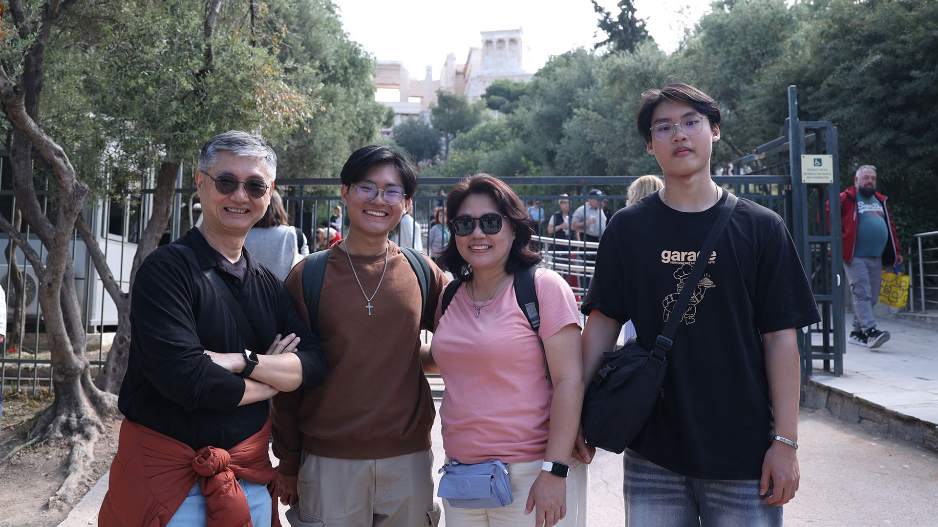 Στην Ακρόπολη με εισιτήριο 30 ευρώ – «Τέτοιο μνημείο δεν φεύγεις χωρίς να το δεις»-3