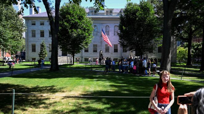 η-κυβέρνηση-τραμπ-απειλεί-το-χάρβαρντ-563542258