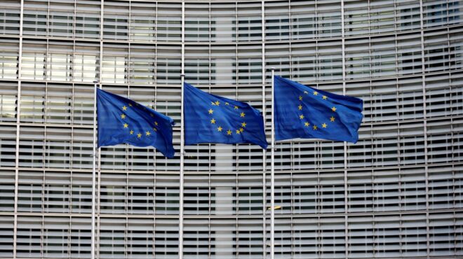 η-ε-ε-παγώνει-τα-αντίμετρα-στους-δασμ-563556925