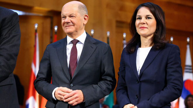 μπέρμποκ-οι-συμφωνίες-για-σπάνιες-γαί-563542648