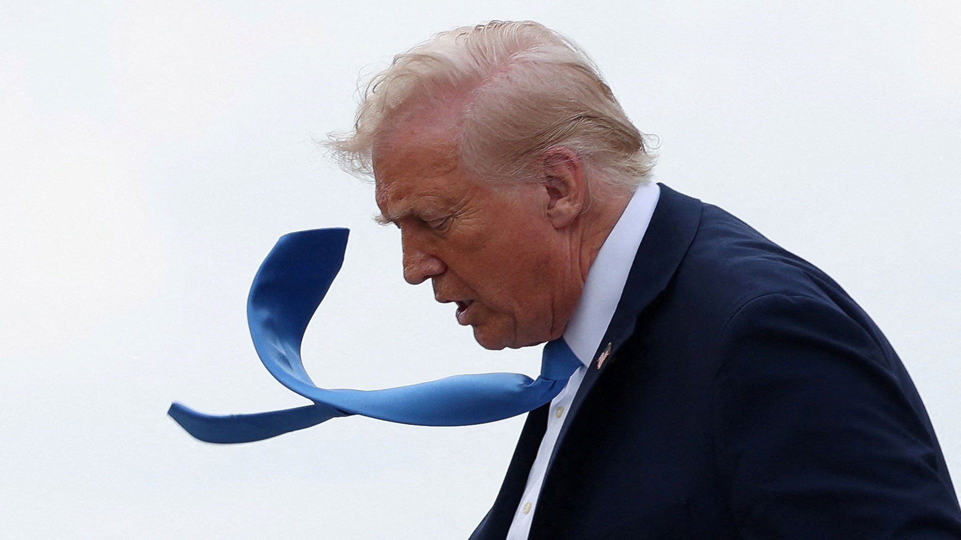 «Ημέρα Απελευθέρωσης»: Ο Τραμπ «πατάει το κουμπί» των δασμών – Τα σενάρια και η παγκόσμια ανησυχία-1