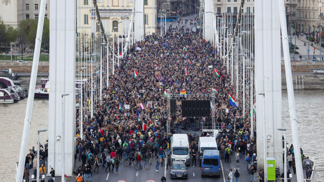 ουγγαρία-ποτάμι-αντίδρασης-κατά-τη-563543203