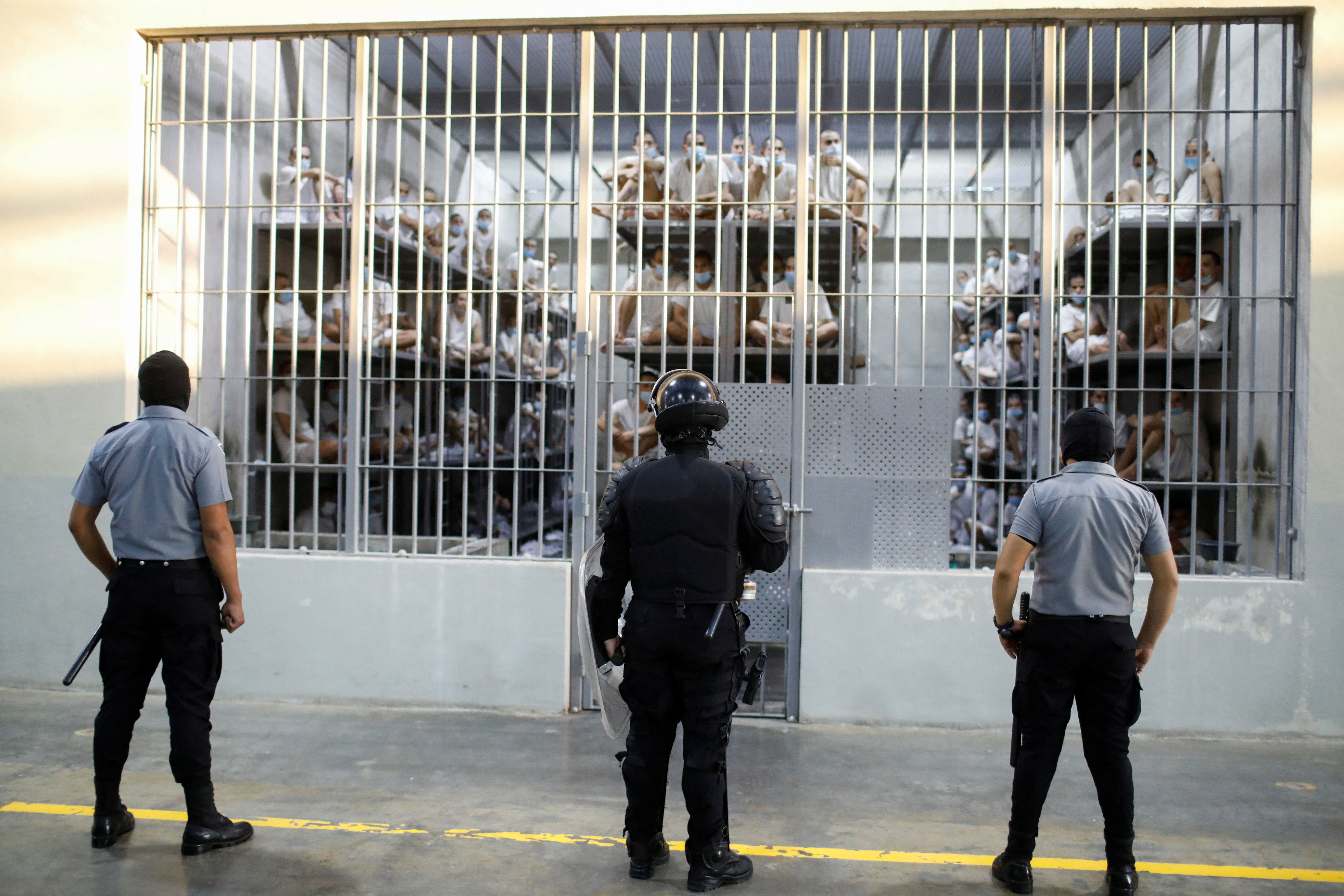Η φυλακή – κολαστήριο του Ελ Σαλβαδόρ που θέλει να γεμίσει ο Τραμπ-1