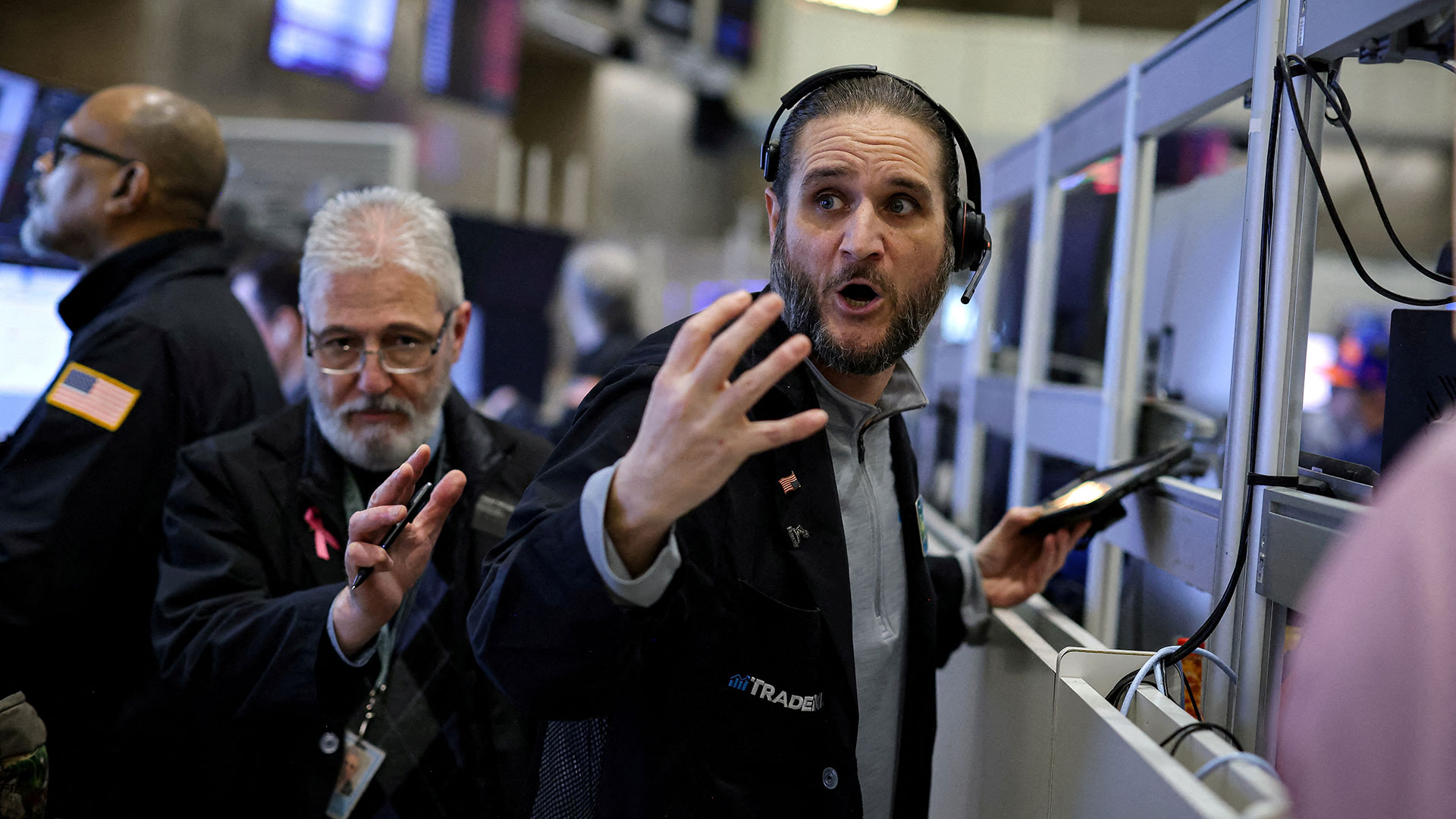 Δασμοί Τραμπ: Ο κύκλος της πτώσης και η αρχή της ύφεσης – Τι λένε ειδικοί για την επόμενη ημέρα-2