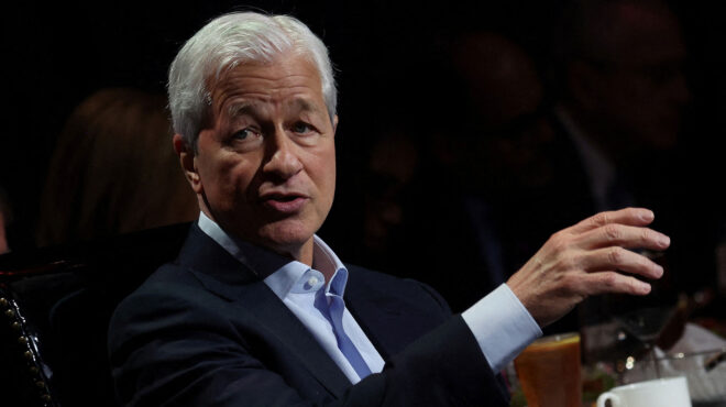 τζέιμι-ντίμον-οι-δασμοί-του-τραμπ-πλήτ-563566015