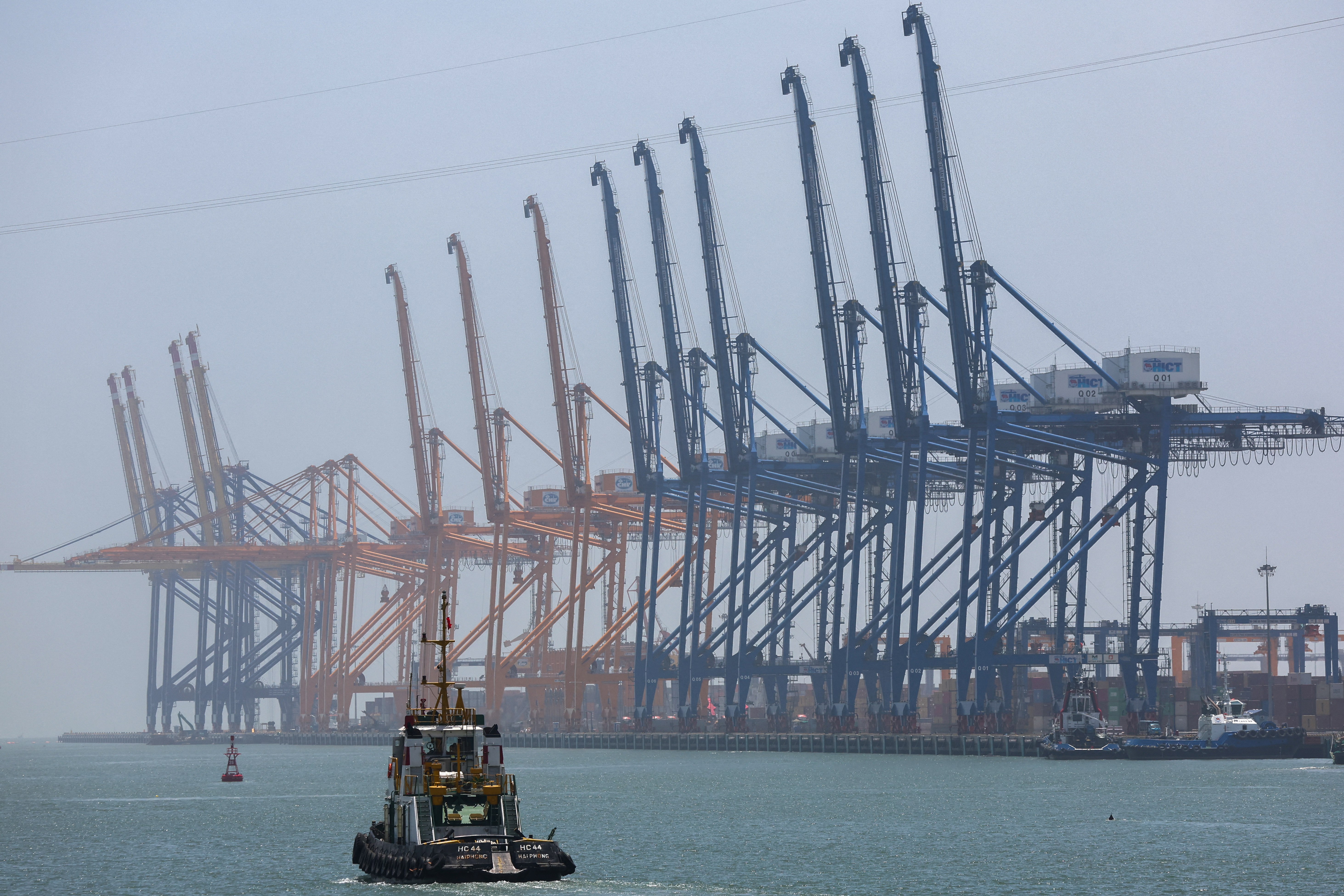 Economist: Η Αμερική απέχει μόλις εβδομάδες από ένα ισχυρό οικονομικό σοκ-1