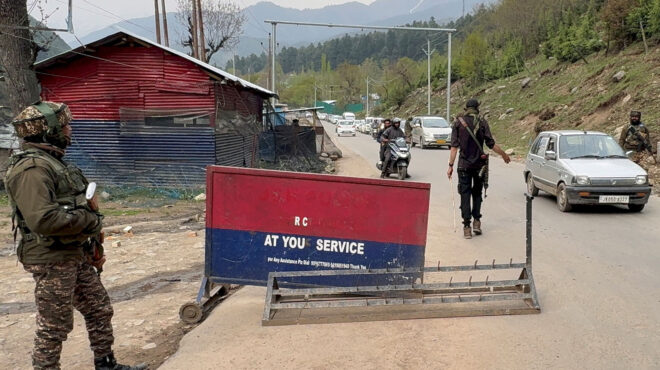 ινδία-επίθεση-ενόπλων-σε-ομάδα-τουρισ-563574730