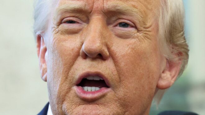 wsj-αναδίπλωση-τραμπ-εξετάζει-τη-μείωσ-563576287