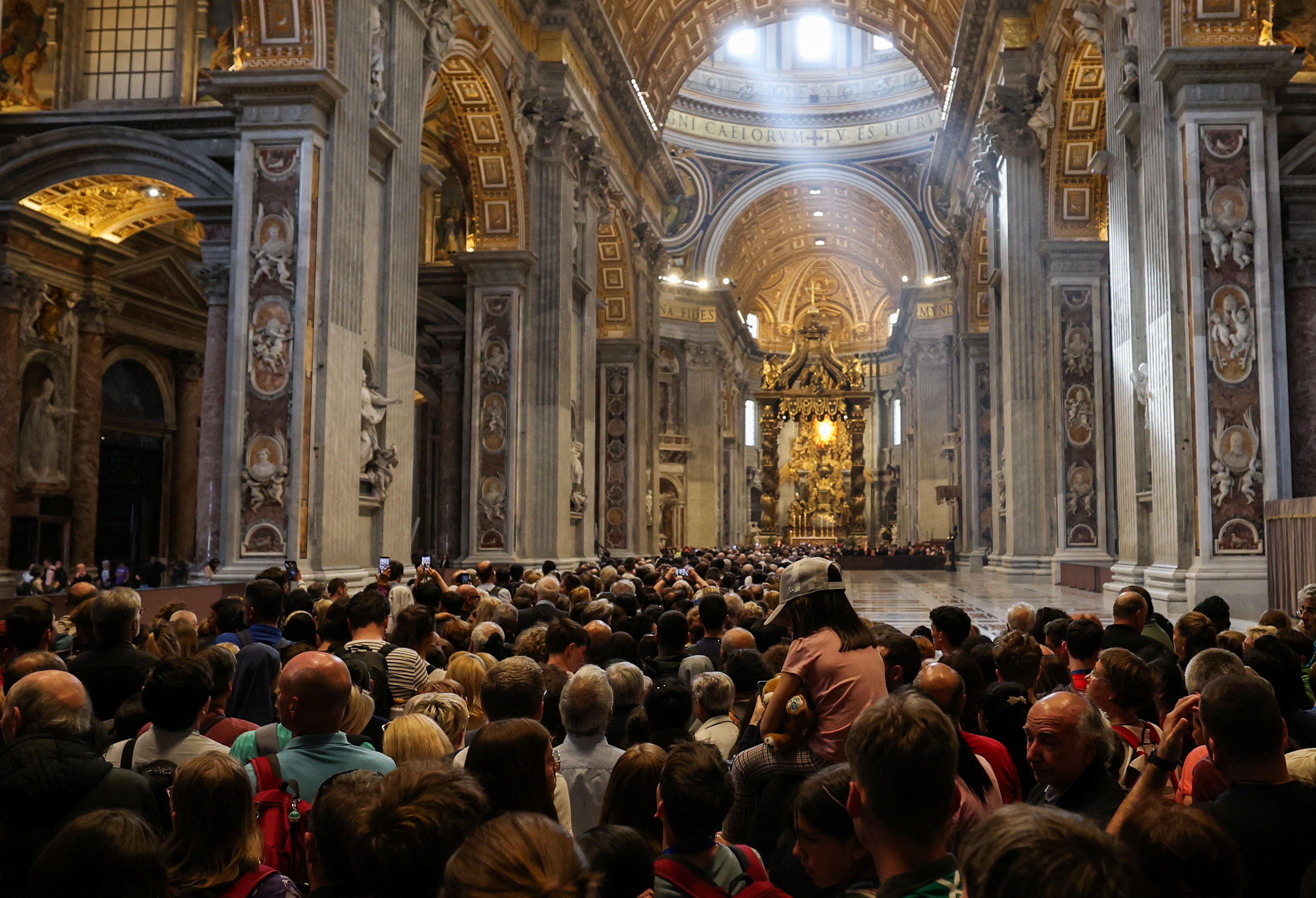 Βατικανό: 100.000 πιστοί αποχαιρετούν τον Πάπα Φραγκίσκο-3