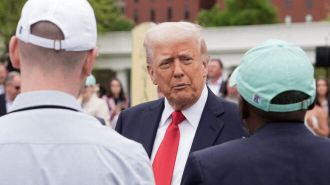 ο-τραμπ-ανοιχτός-σε-συνάντηση-με-την-ηγ-563580310