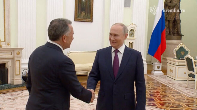 πλησιάζουν-οι-θέσεις-μας-για-την-ουκ-563580700