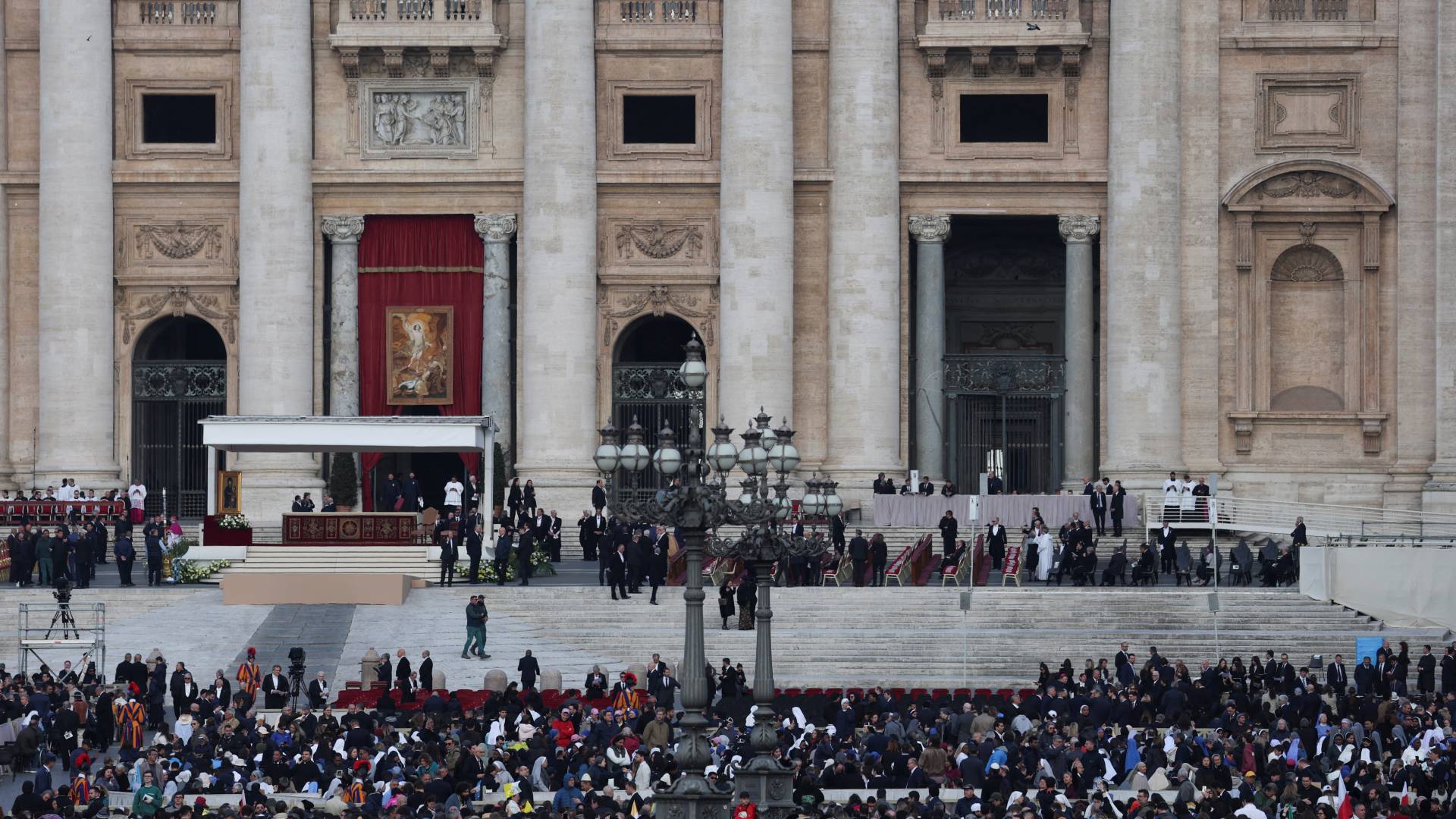 Ιταλία: Σήμερα το ύστατο χαίρε στον «Πάπα των φτωχών» – Το παρών θα δώσουν 50 αρχηγοί κρατών-2