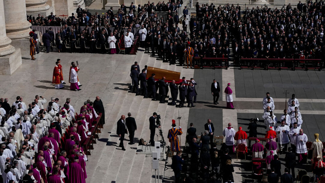 κηδεία-πάπα-φραγκίσκου-σε-κλίμα-συγκί-563583160