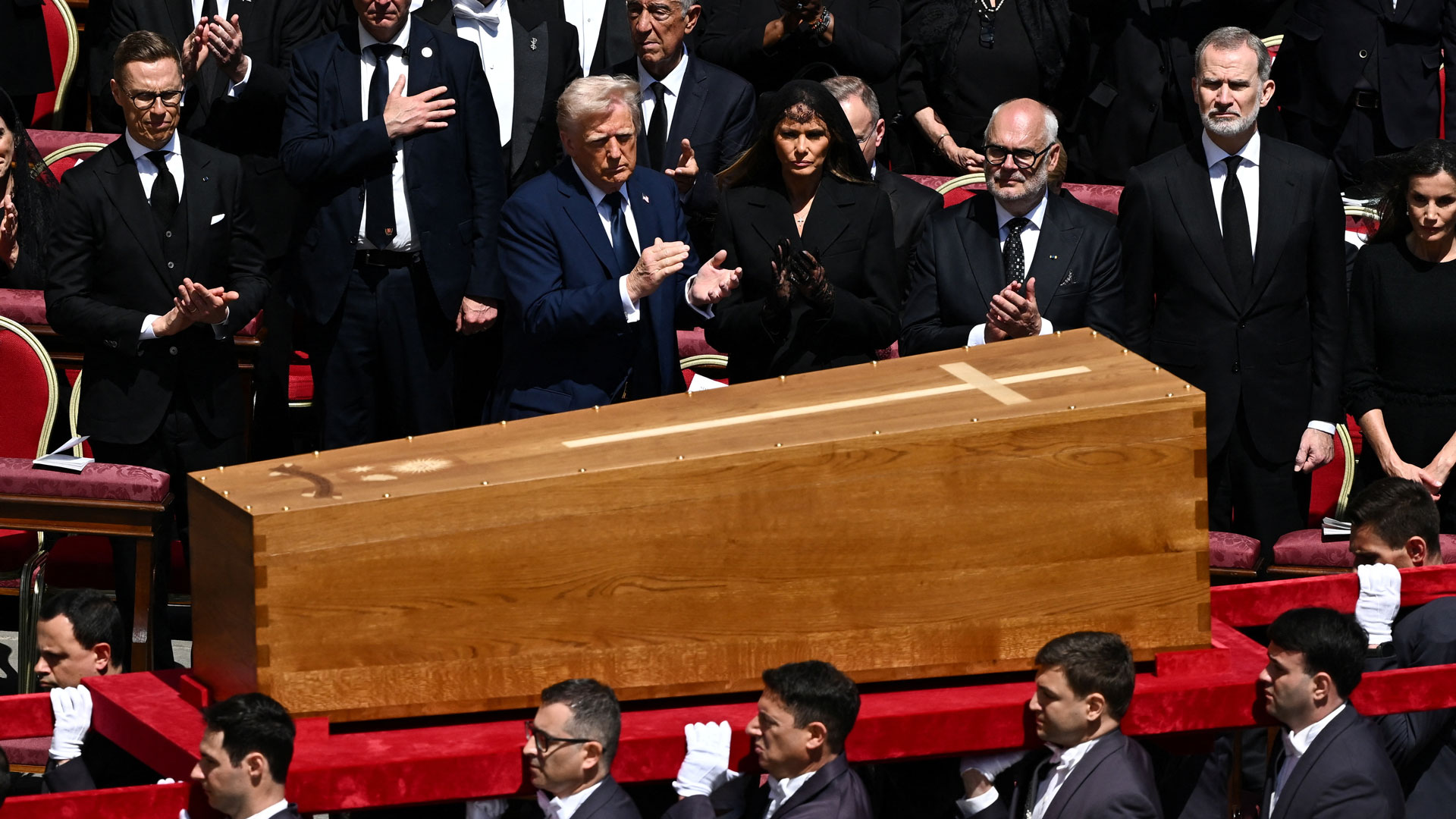 Κηδεία Πάπα Φραγκίσκου: Σε κλίμα συγκίνησης το ύστατο χαίρε-12