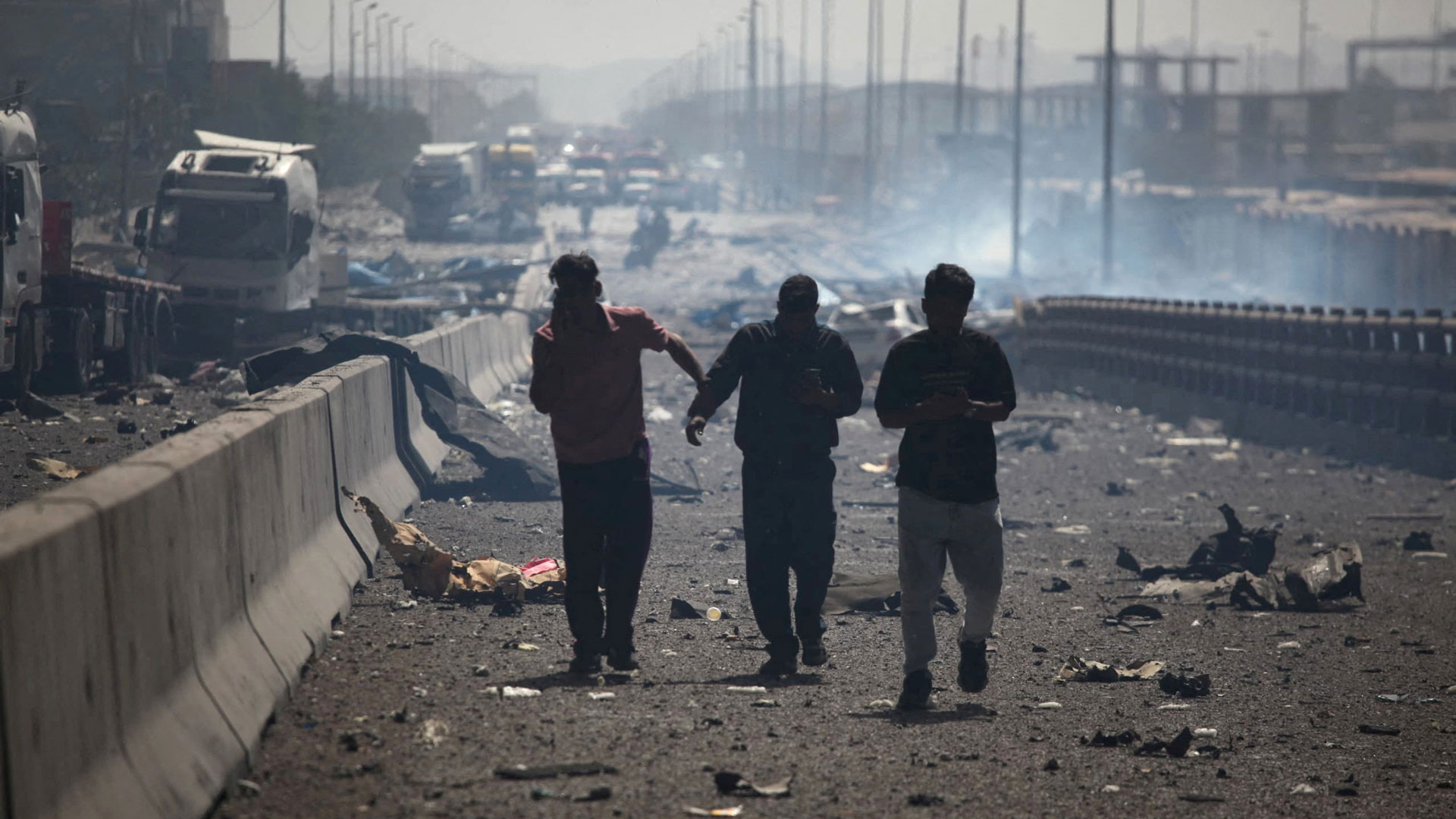 Ιράν: Ισχυρή έκρηξη στο λιμάνι Σαζίντ Ρατζάι – Πέντε νεκροί, εκατοντάδες τραυματίες-1