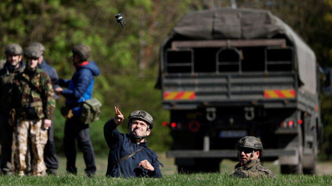 εκρηξη-αμυντικών-δαπανών-διεθνώς-τ-563586403