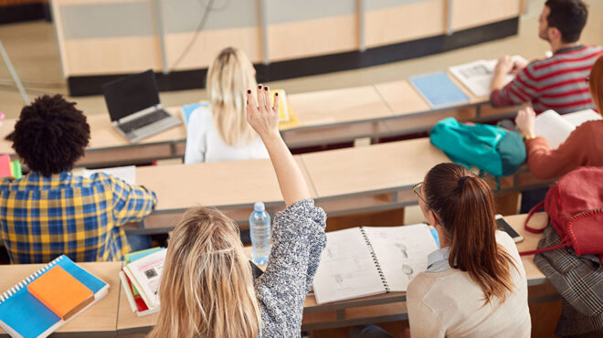 αμερικανοί-ερευνητές-ζητούν-άσυλο-σε-563556745