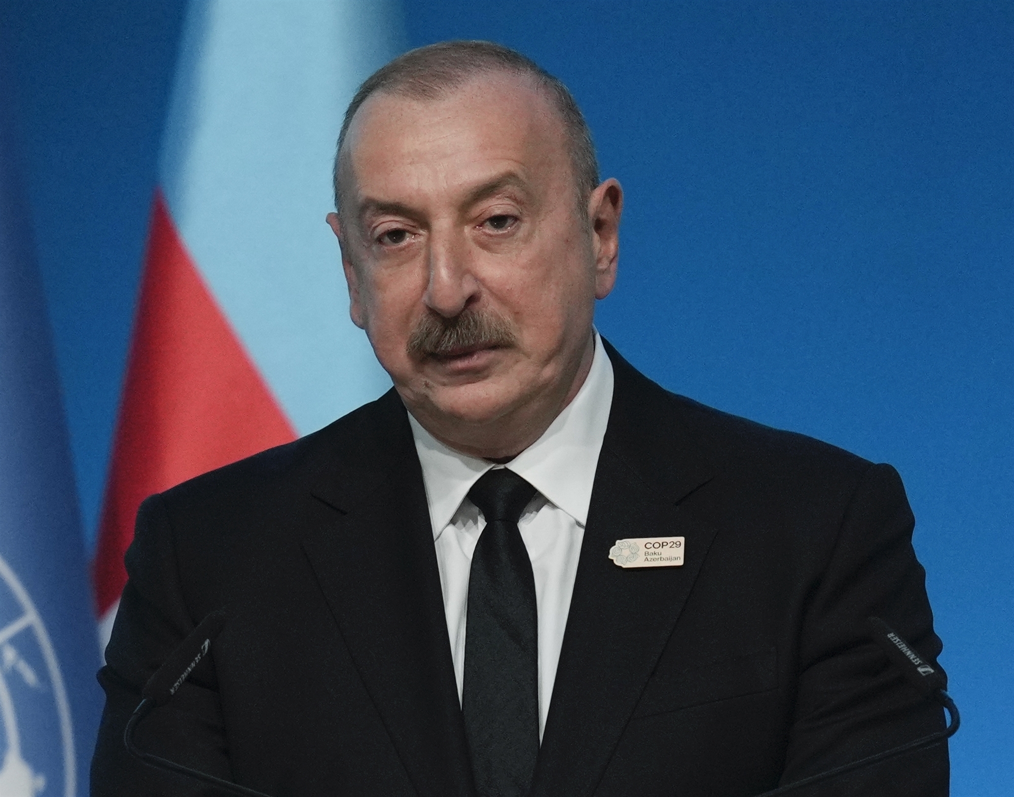 Εντός και Εκτός: Ο Απόστολος και η Ραντμίλα στο ΝΑΤΟ-1