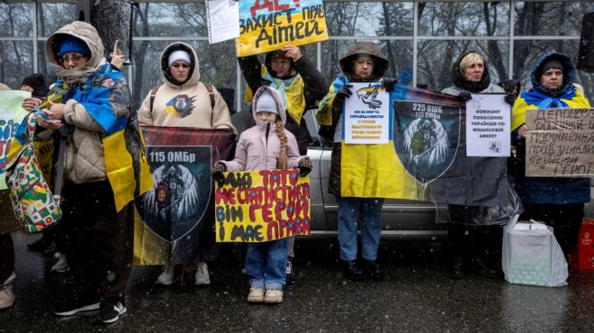 προς-παραίτηση-η-πρέσβειρα-των-ηπα-στη-563558215