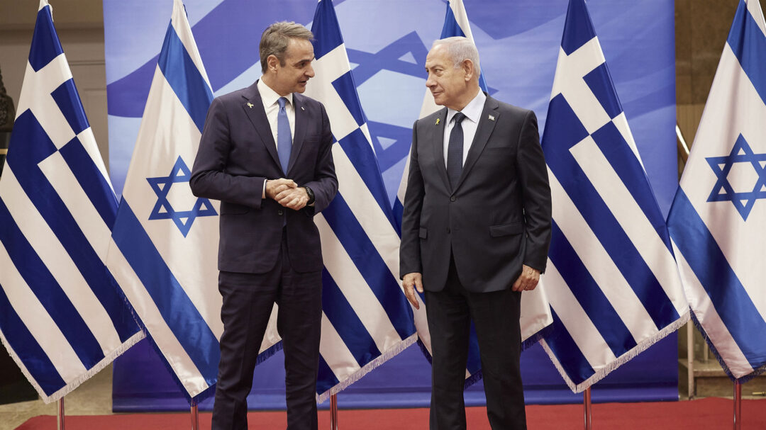 οι-απειλές-ερντογάν-φέρνουν-πιο-κοντά-563542084