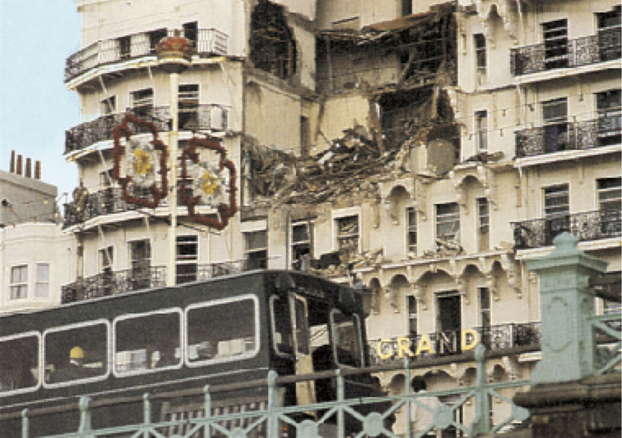 Η βόμβα που σόκαρε τη Βρετανία-1