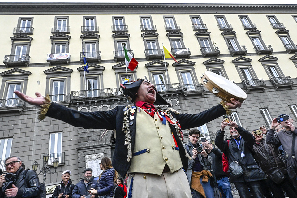 Πρώτη είδηση-2