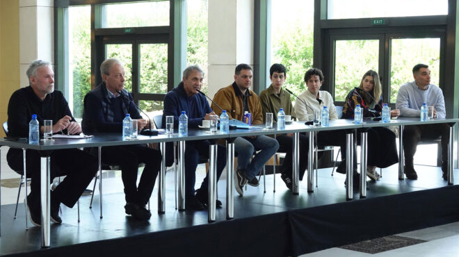 μελωδική-αφήγηση-της-ιστορικής-διαδρ-563586133