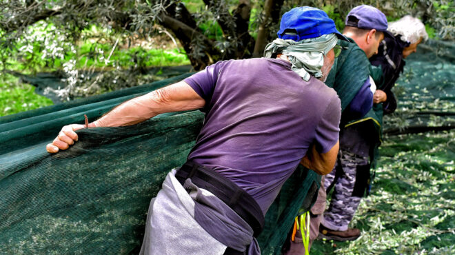 αυτή-τη-στιγμή-όλα-είναι-στον-αέρα-563547091