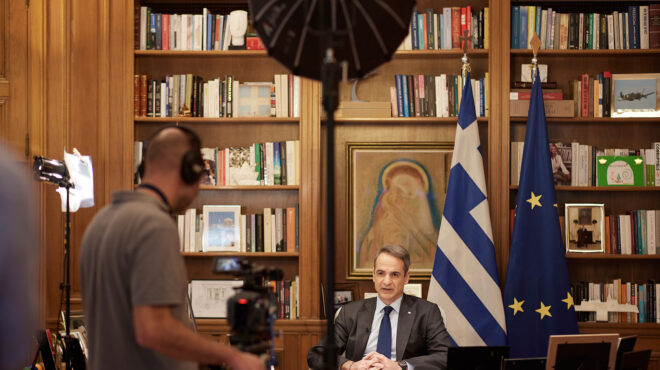 θεωρείο-φίλος-του-στιβ-μπάνον-563558746