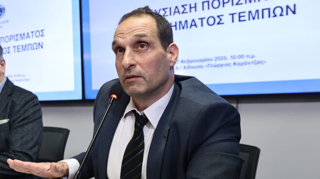 με-ρυθμούς-ιδιωτικού-τομέα-θα-τρέχει-ο-563551327