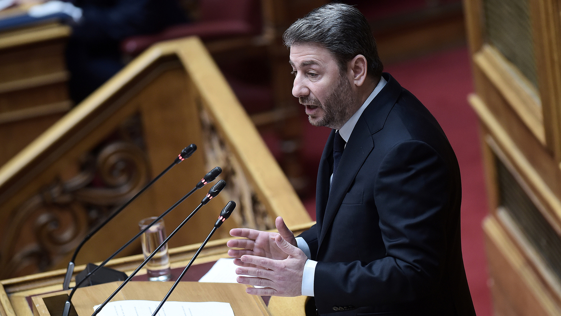 Βουλή: Σε υψηλούς τόνους η συζήτηση για την παραπομπή Τριαντόπουλου-6