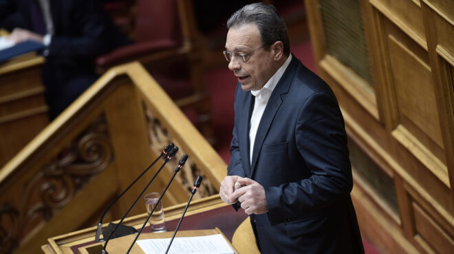 φάμελλος-να-διακοπεί-η-παράνομη-συνε-563558839