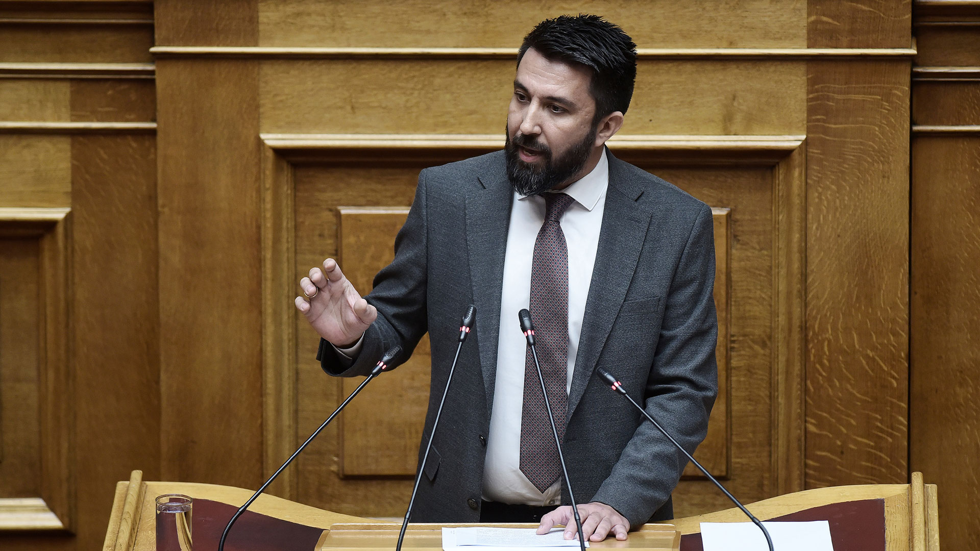 Βουλή: «Εκατέρωθεν πυρά» στη συζήτηση για άρση ασυλίας των Δουδωνή – Οζγκιούρ-4