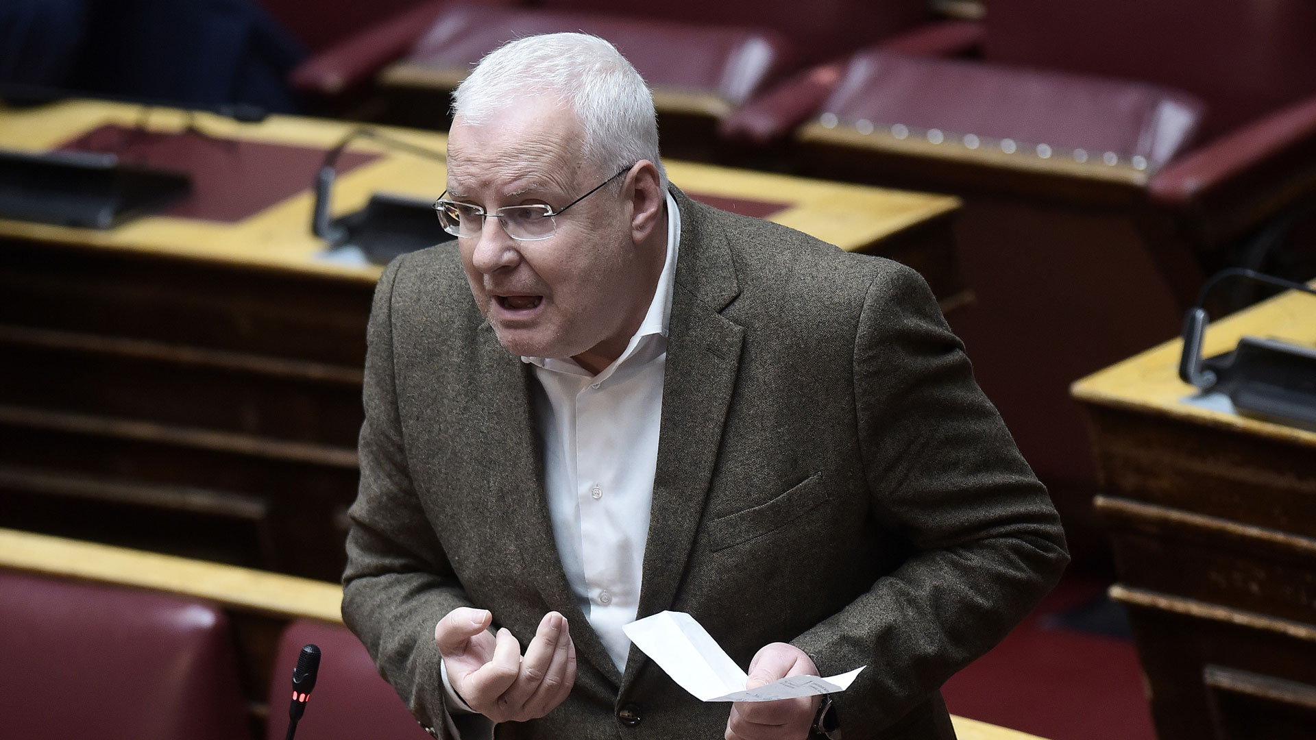 Βουλή: «Εκατέρωθεν πυρά» στη συζήτηση για άρση ασυλίας των Δουδωνή – Οζγκιούρ-5