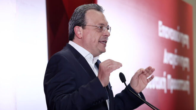 συριζα-ένα-κόμμα-στα-έξι-563564998