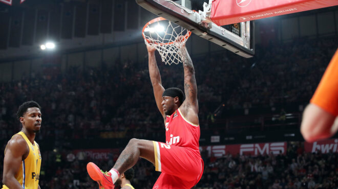 ολυμπιακός-νίκησε-τη-μακάμπι-και-εξασ-563558017