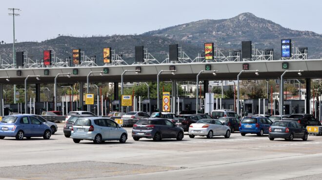 πάσχα-φεύγουν-και-οι-τελευταίοι-εκδρο-563572144