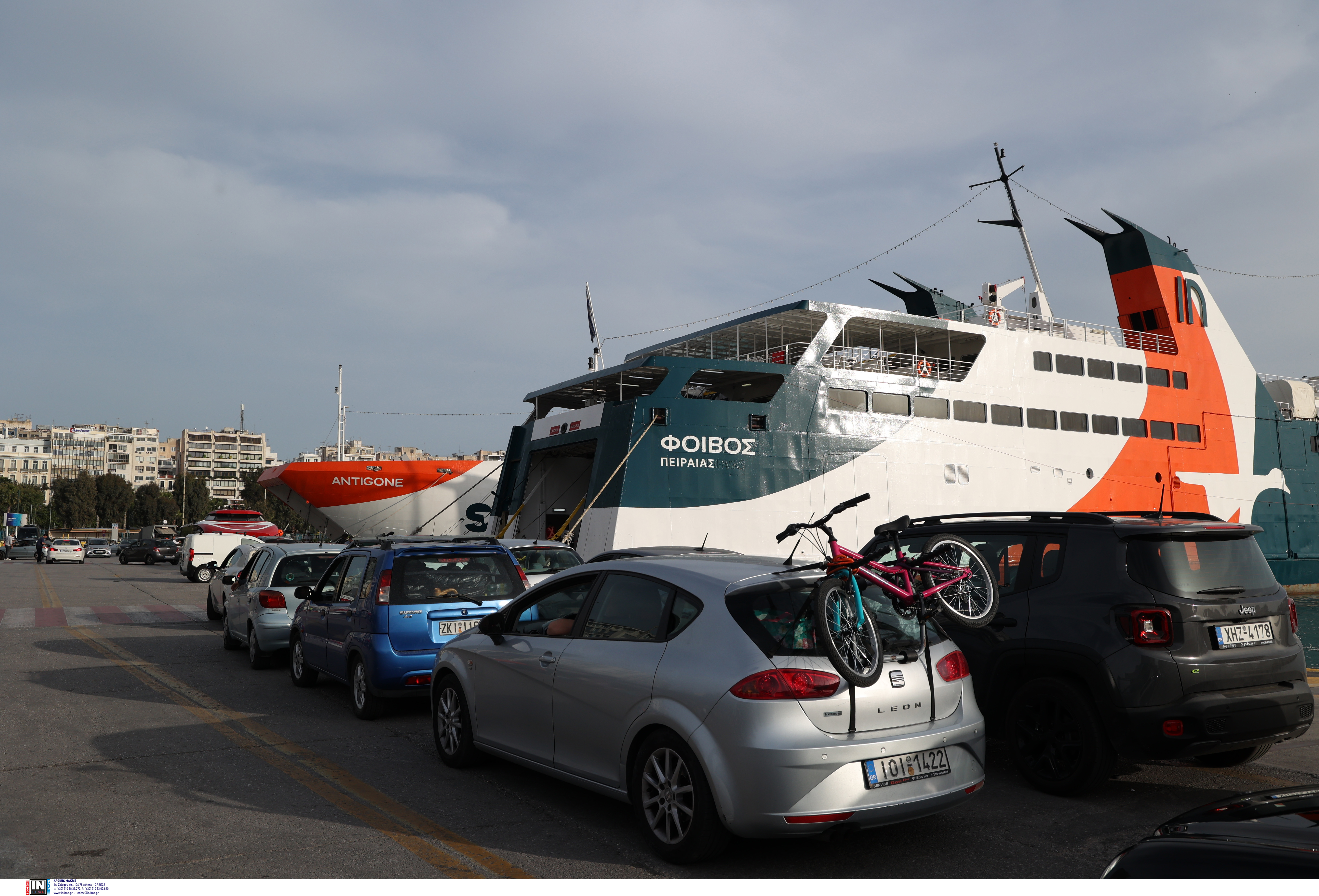 Πάσχα: Φεύγουν και οι τελευταίοι εκδρομείς – Αυξημένη η κίνηση στα λιμάνια, πού σημειώνονται καθυστερήσεις-2