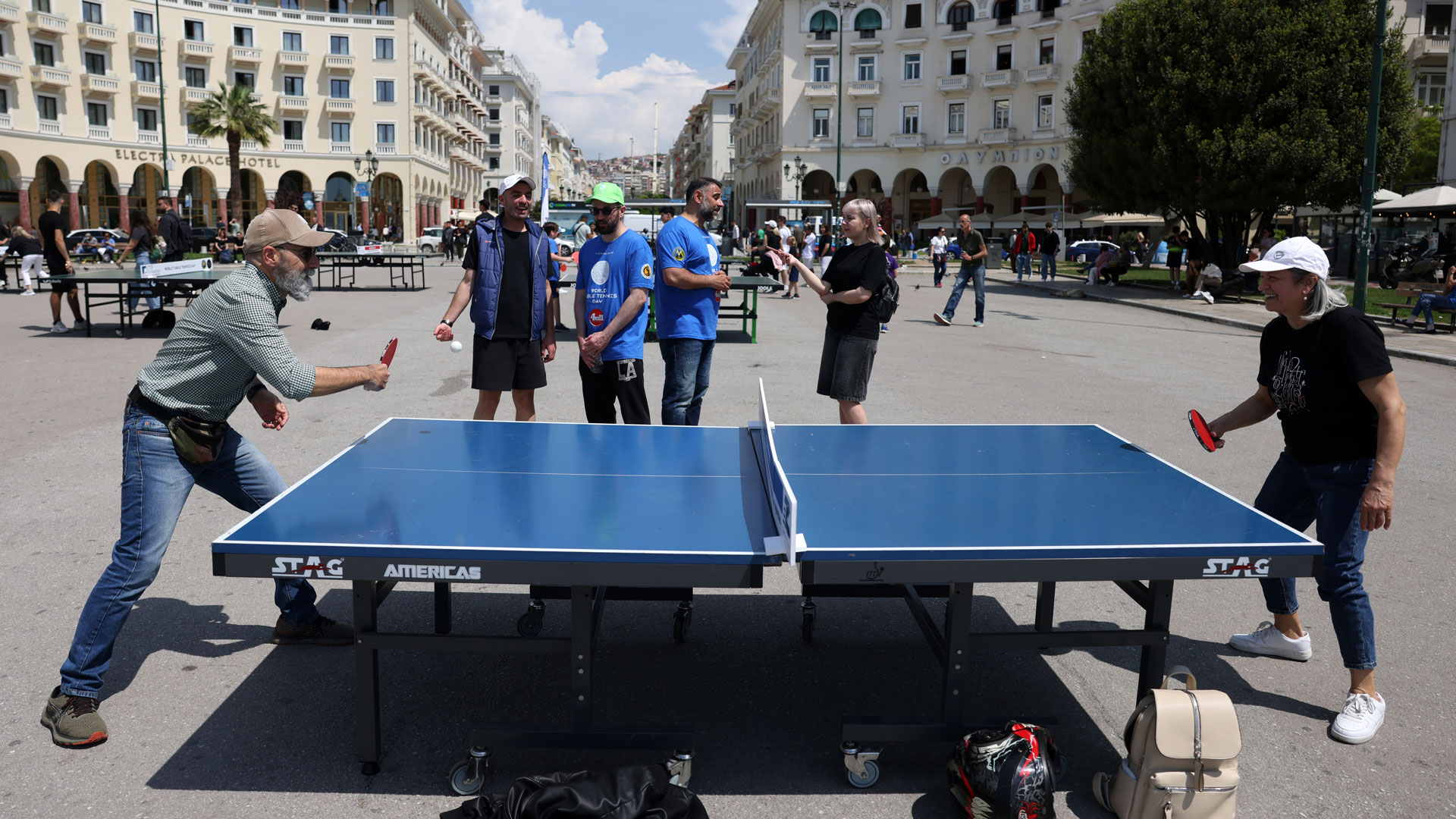 Θεσσαλονίκη: Η πλατεία Αριστοτέλους έγινε ένα μεγάλο… τραπέζι πινγκ πονγκ-3