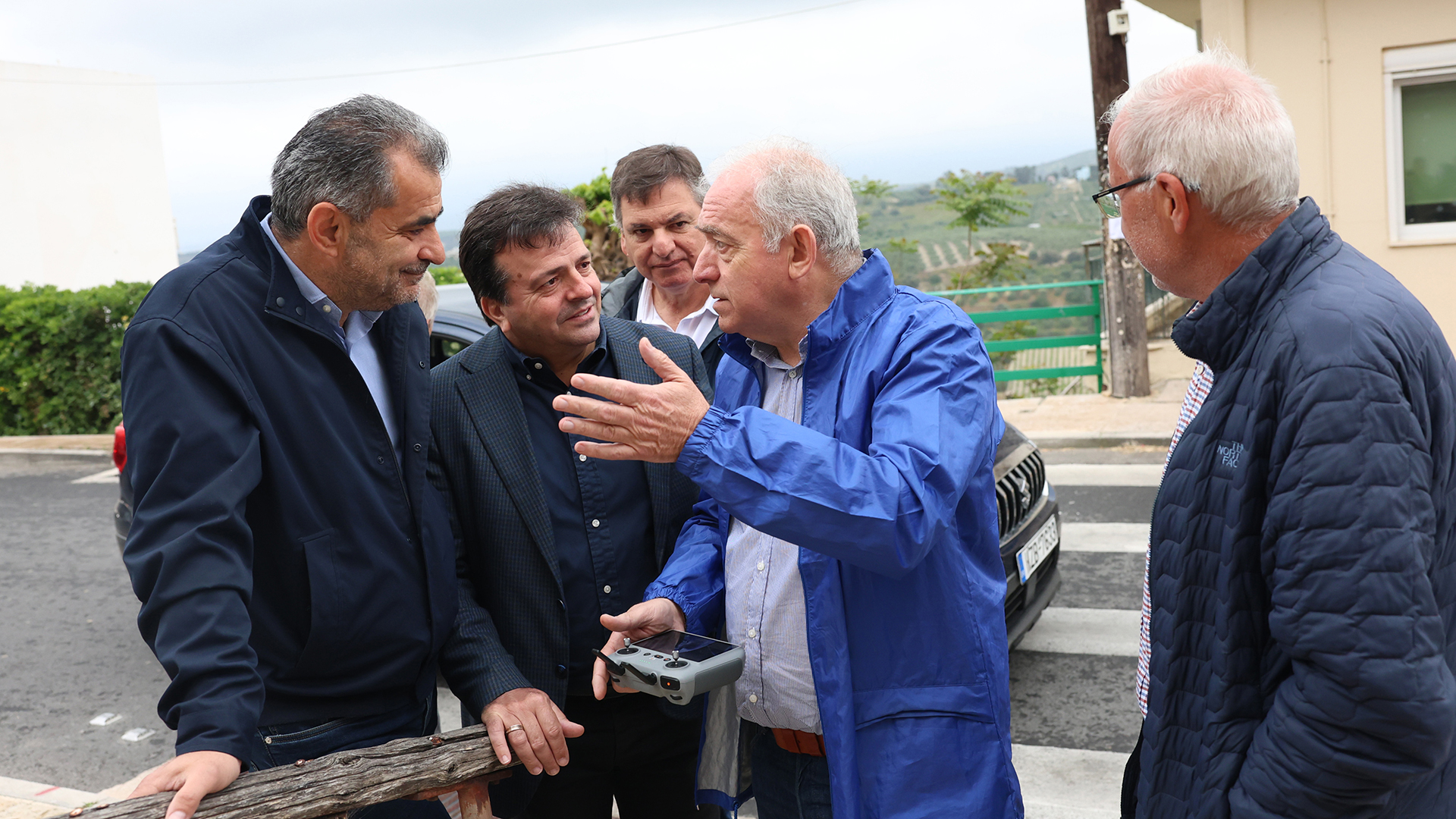 Βούτες Ηρακλείου: Εκκενώνονται 4 σπίτια λόγω ρηγματώσεων – «Δεν υπάρχει ανησυχία επέκτασης του φαινομένου», λέει ο Λέκκας-1