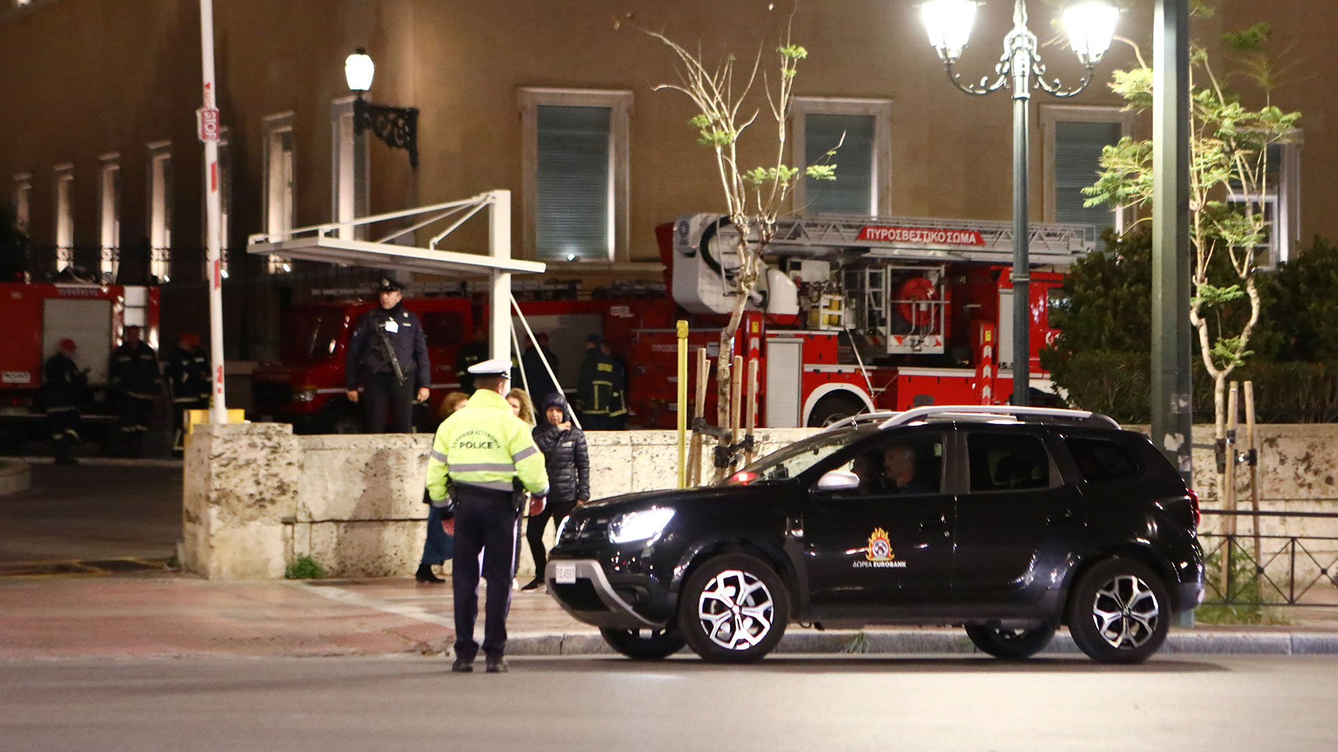 Φάρσα η προειδοποίηση για βόμβα στη Βουλή – Ταυτοποιήθηκε ο δράστης-1