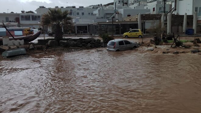 κακοκαιρία-βροχές-και-καταιγίδες-σε-α-563542114