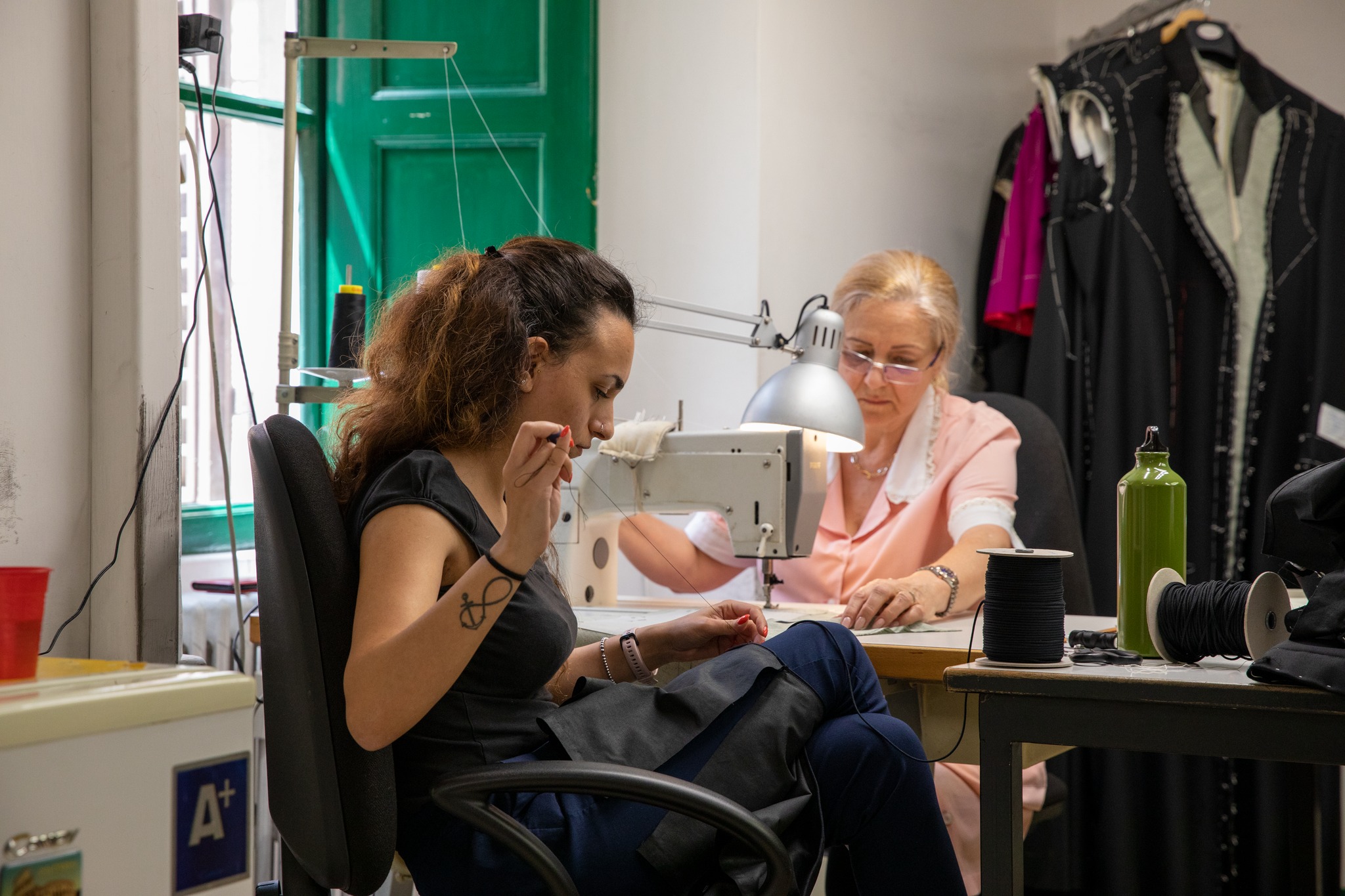 «Ηταν ο πιο ταπεινός μας πελάτης» – Ο ράφτης του Πάπα Φραγκίσκου στην «Κ»-8