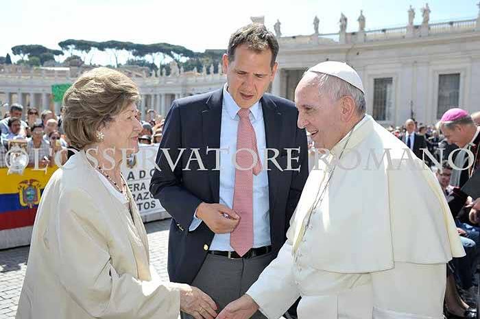 Οταν ο Πάπας Φραγκίσκος ευλόγησε τη μητέρα μου-1