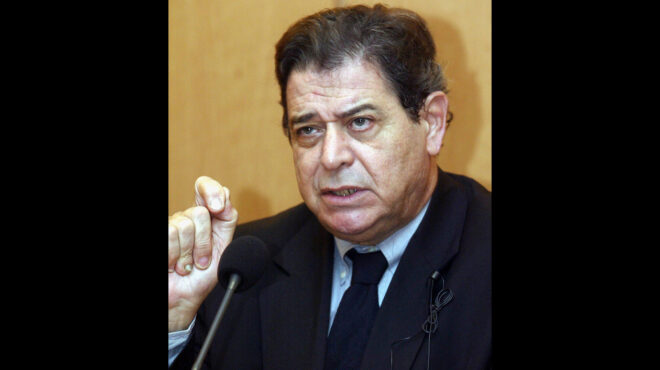 κώστας-καββαθάς-πριν-μάθει-να-οδηγεί-έ-563556565