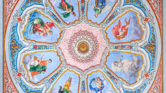 μια-οροφογραφία-στην-ερμούπολη-έναυσ-563559949